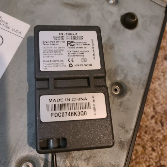 BUNDLE: Cisco 3560 POE Switch, UBR900, Aironet 350 AP w/ POE adapter - Picture 10 of 15